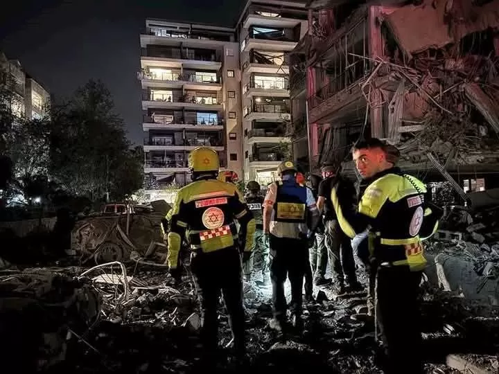 عاجل قصفت القوات الإسرائيلية قبل قليل مطار مشهد الدولي في إيران