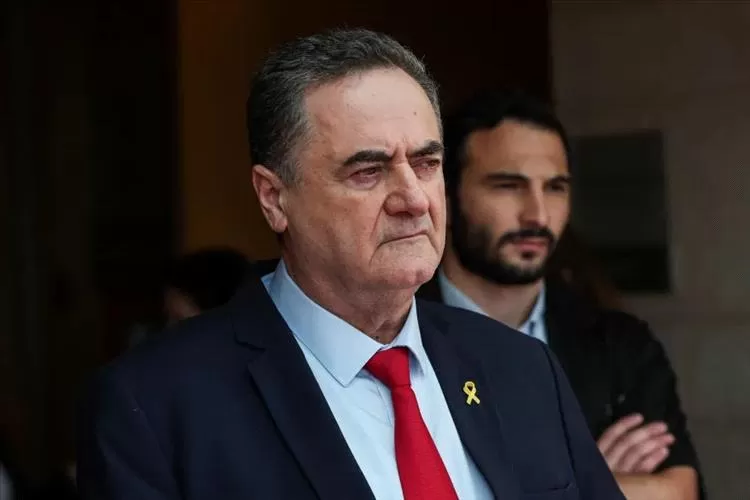 إسرائيل تهدد اليمن من حصار بحري وجوي إذا استمرت هجمات الحوثيين