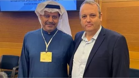 هجوم سعودي كبير على الأمارات بسبب زيارة صحفي الكنيست