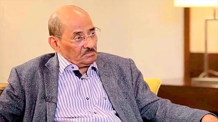 المجيدي يناشد بالإفراج عن هشام شرف المعتقل في مطار عدن