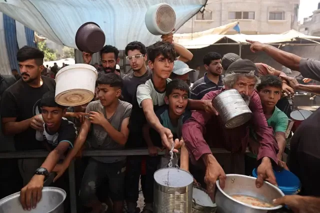 غزة.. أجساد تتهاوى جوعا وعائلات تحلم بـ "لقمة" من أجل البقاء