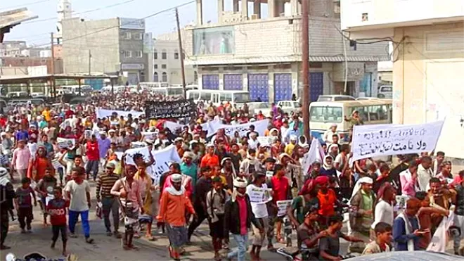 مسؤول في الحكومة: أبناء لحج تردي الاوضاع توشك على انفجار شعبي كبير