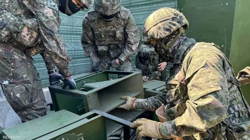 في مبادرة بتهدئة.. سول تشرع بتفكيك مكبرات الصوت على الحدود