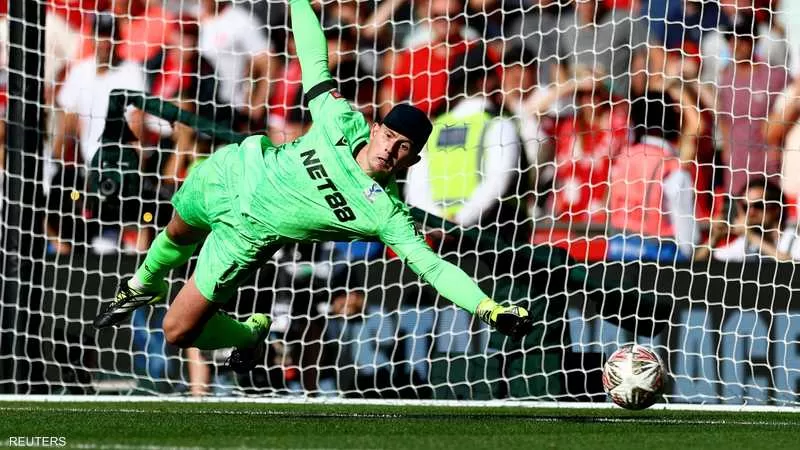 "القنينة السرية".. بهذا الشكل هزم هيندرسون ليفربول في ركلات الترجيح