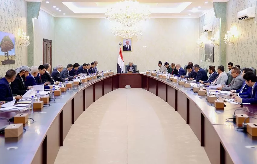 اليمن: مجلس الوزراء يحذر من التهاون مع المخالفات أو التلاعب بالأسعار