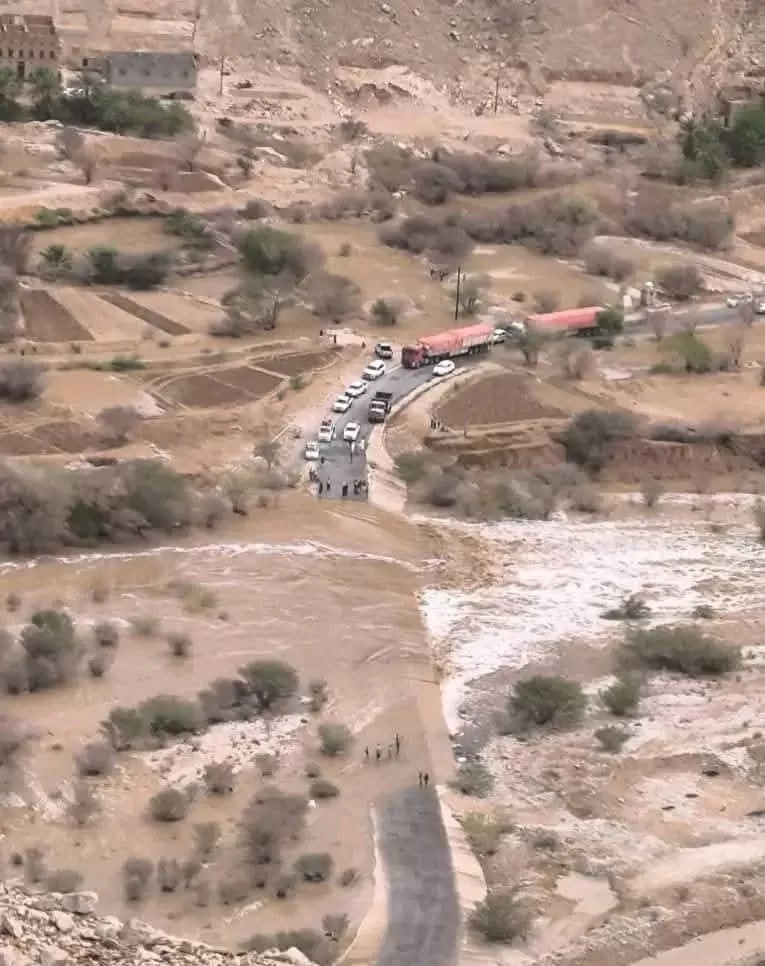 اليمن : مركز الإنذار المبكر يحذر مواطني سيئون من انجراف سيول قوية مساء اليوم