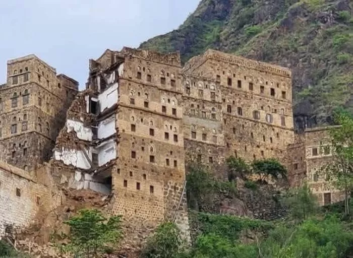 اليمن: انهيار مبنى تاريخي في حراز  بسبب الأمطار الغزيرة