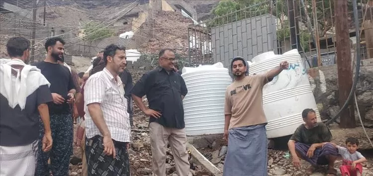 اليمن: الشعبي يقود حملة إنقاذ في التواهي بعدن جراء الأمطار الغزيرة