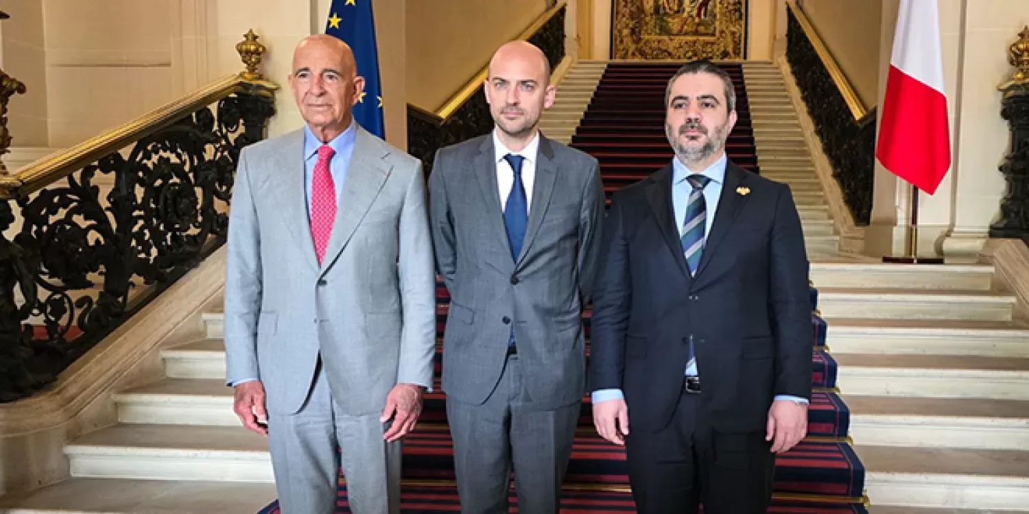 سوريا وإسرائيل.. لقاء نادر في باريس يبحث خفض التصعيد جنوبًا