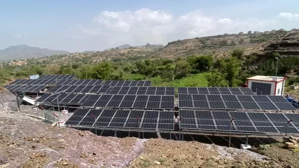 اليمن: اللجنة الدولية للصليب الأحمر توفر المياه لـ3 آلاف شخص في مديرية الشمايتين بتعز