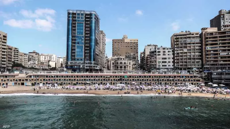 حادثة مفزعة على شاطئ الإسكندرية.. غرق 6 طلاب وإصابة 24