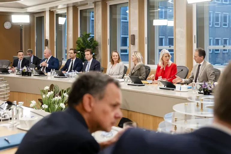 استقالات جماعية تهز حكومة هولندا احتجاجاً على رفض فرض عقوبات ضد إسرائيل