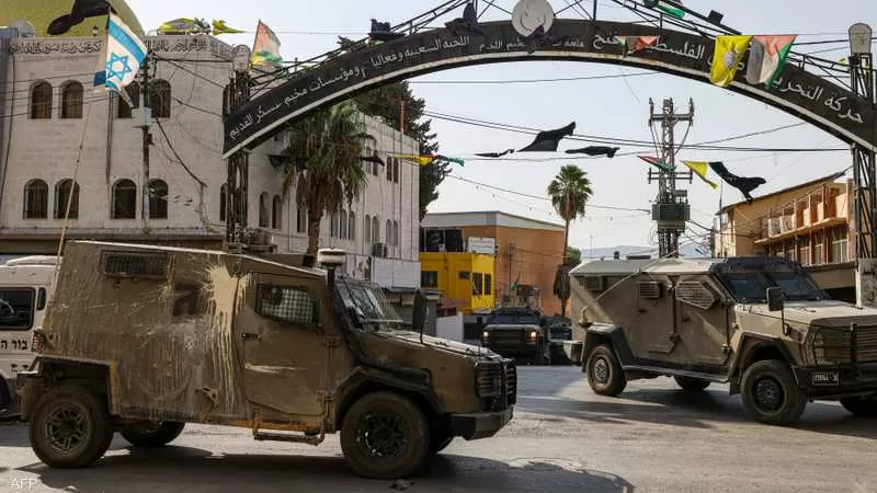 اسرائيل تقتحم نابلس.. ويفرض عليهم الحصار