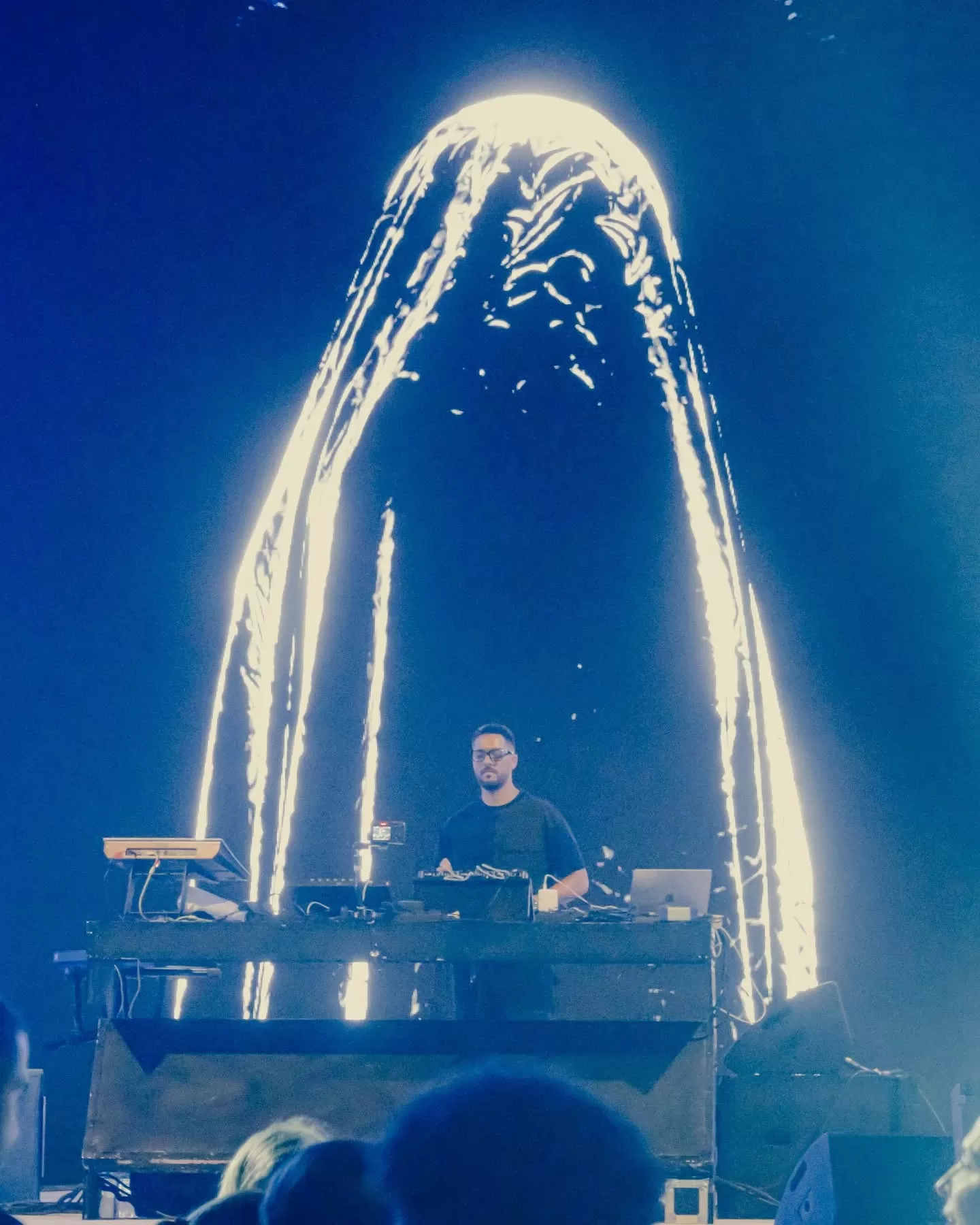 حسن الشافعي.. من ألحان الحب إلى أناشيد الحرب