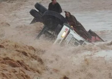 اليمن: وفاة 3 أشخاص وتضرر نحو 3 آلاف أسرة جراء السيول في مأرب