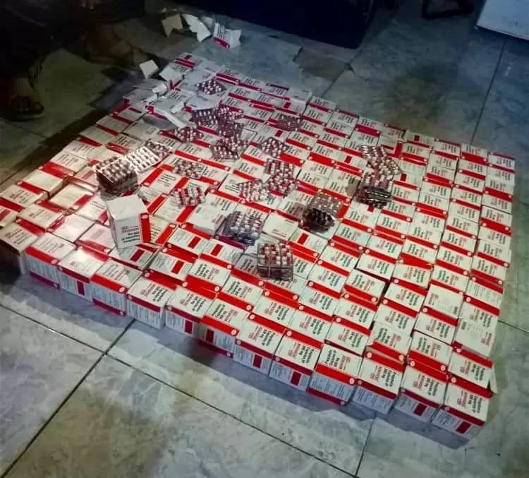 اليمن: ضربة جديدة لشبكات التهريب.. قوات العمالقة تضبط 30 ألف حبة مخدرة في باب المندب