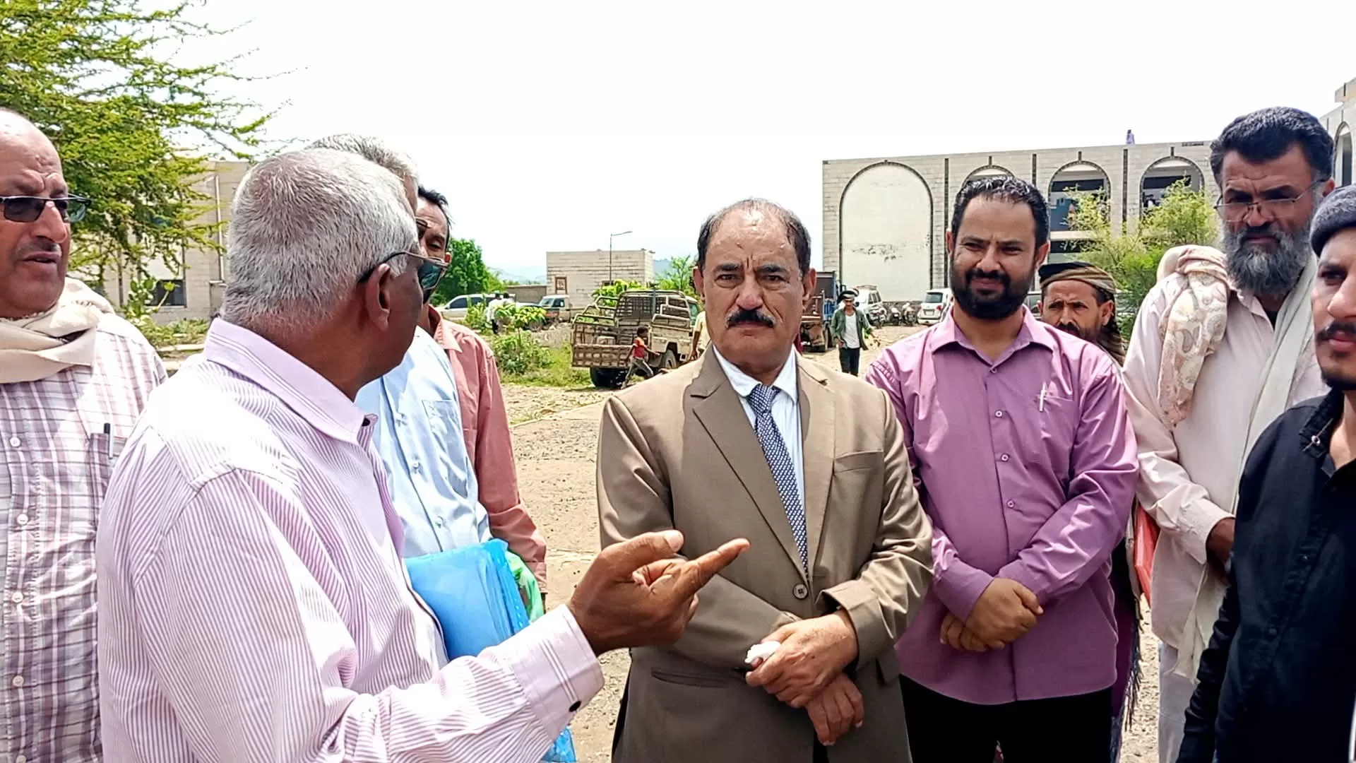 اليمن: الضالع تدعم 300 نحال بخلايا النحل لإنتاج أجود انواع العسل