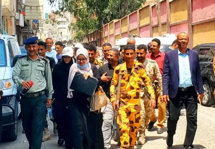 إغلاق 6 شركات أدوية مخالفة وإحالتها إلى النيابة بتعز