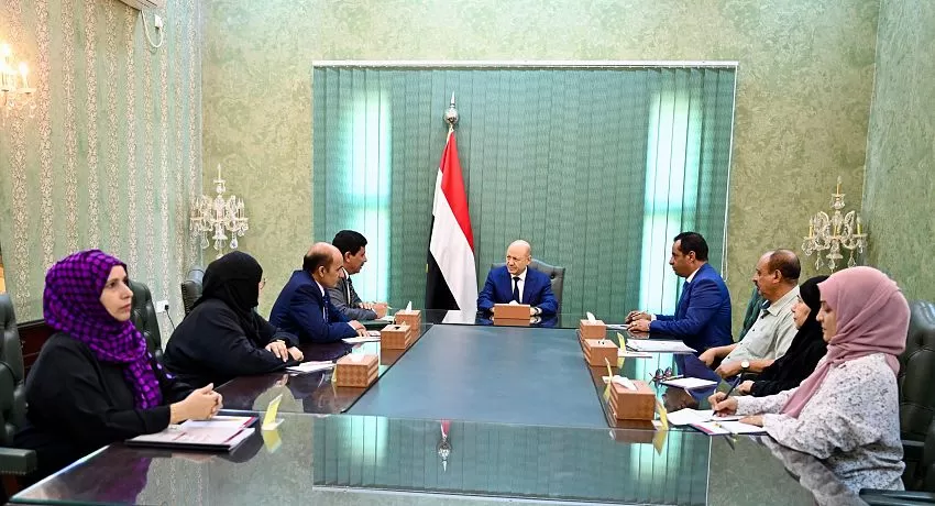 اليمن: اللجنة الوطنية تسلم تقريرها السنوي للرئيس العليمي عن انتهاكات حقوق الإنسان