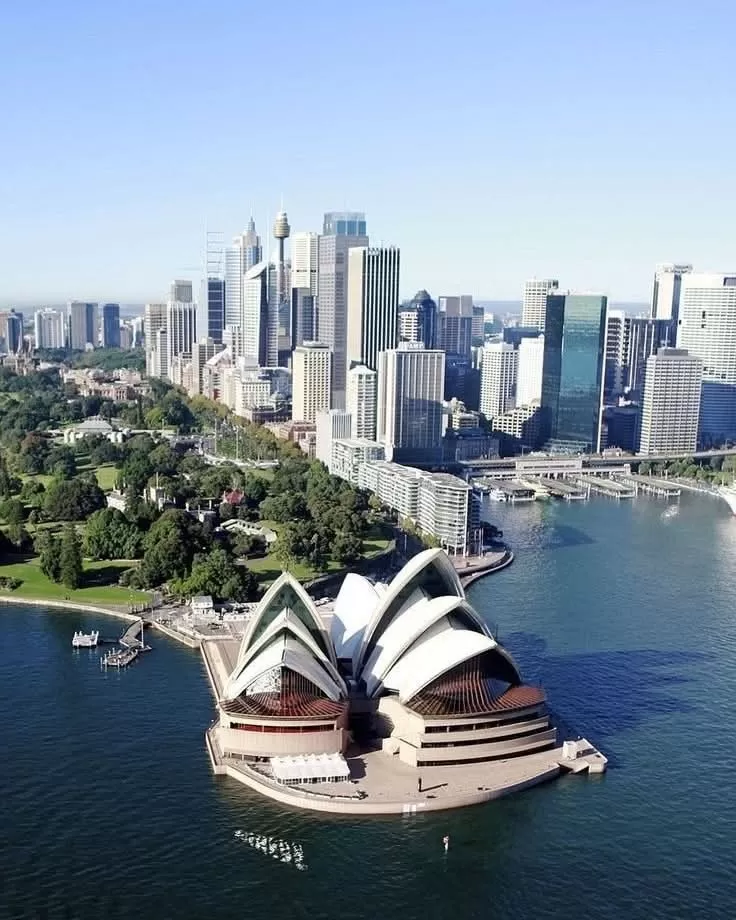 أستراليا تكشف عن إنفاق 8 مليارات دولار لتجهيز أحواض لغواصاتها النووية