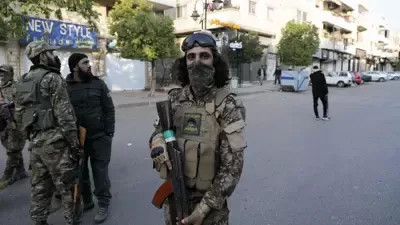 بعد السيطرة على الساحل السوري.. كيف توزعوا "المقاتلين الأجانب"؟