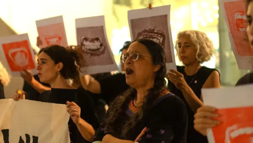 شعراء وفنانون إسرائيليون ضد الإبادة الثقافية وتدمير غزة