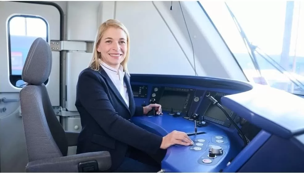 إيفلين بالا أول امرأة تتولى قيادة شركة السكك الحديدية في ألمانيا