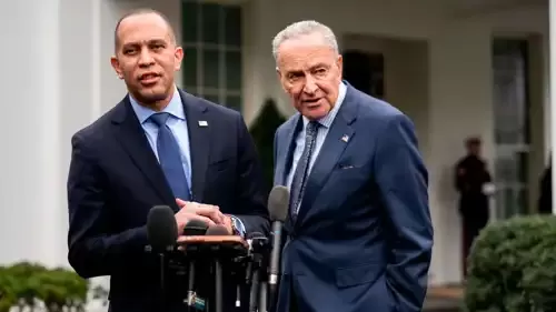 ترامب يلغي اجتماعا مع الديمقراطيين ويحذر من عدم حل الخلاف القائم