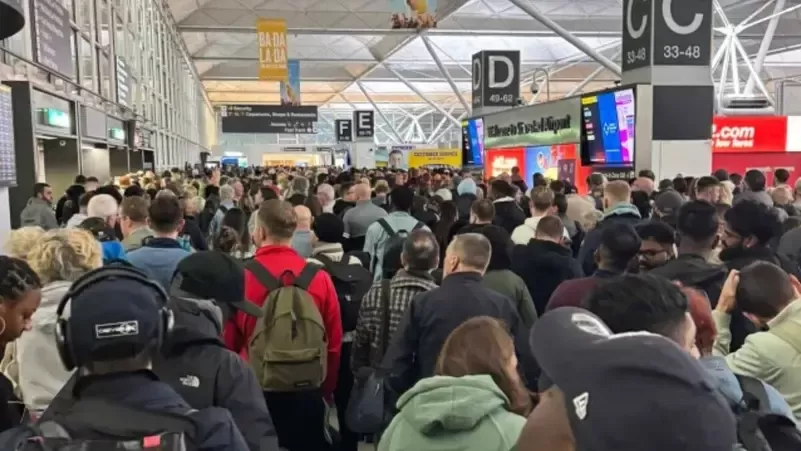 حريق في مطار ستانستيد بلندن يعرقل حركة الرحلات