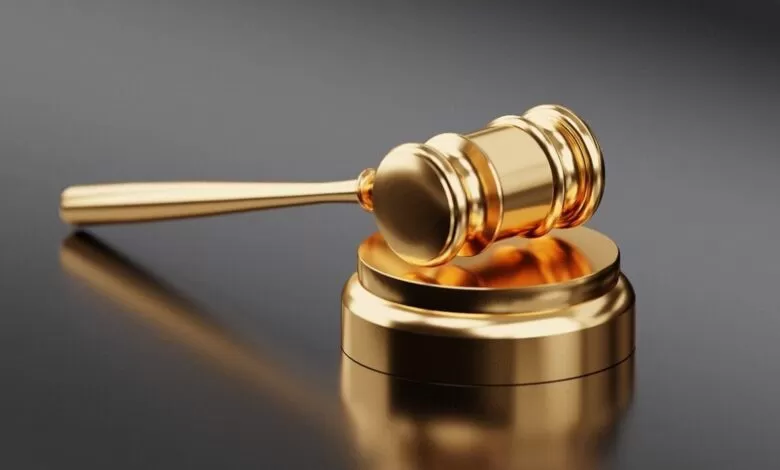 محكمة نيوزيلندا تدين امرأة بقتل طفليها وإخفاء جثتيهما في حقائب لسنوات