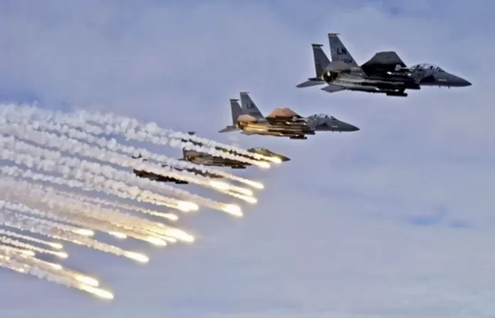 الجيش الإسرائيلي يدّعي استهداف موقع إنتاج صواريخ لحزب الله في شرق لبنان