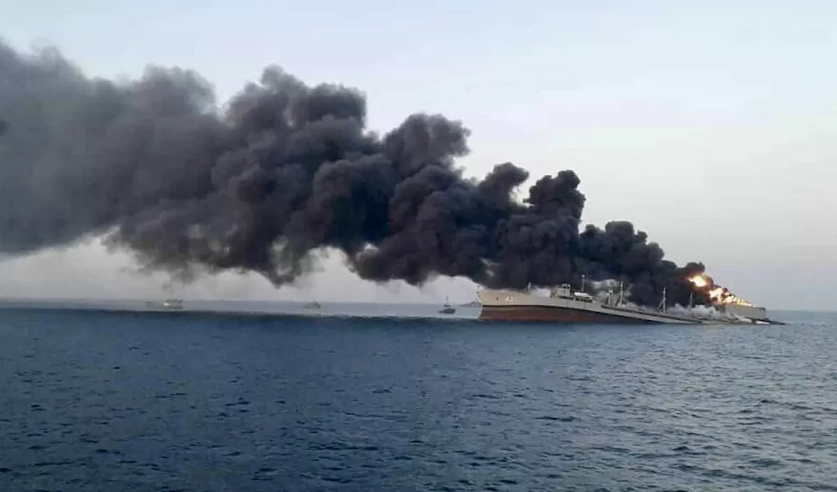 هجوم خليج عدن: الحوثيون يختبرون القوة البحرية الدولية… وضرورة وقف التدخل الخارجي لإنقاذ اليمن