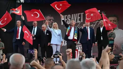 الحزب المعارض في تركيا يقاطع حديث الرئيس اردوغان