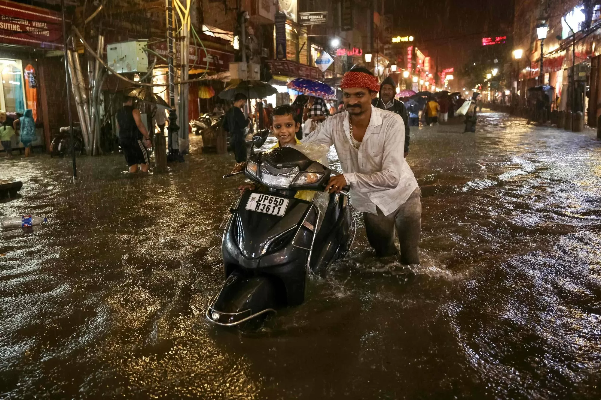 وفاة 60 شخصاً على الأقل بانزلاقات أرضية في النيبال وشمال شرق الهند