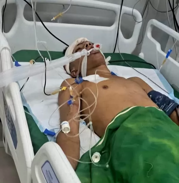 اليمن: وفاة طفل متأثراً بإصابته في حادثة اغتيال المشهري في تعز