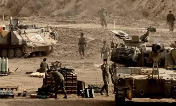 الجيش الإسرائيلي يشرع في الانسحاب وداخلية غزة توصي بالحذر