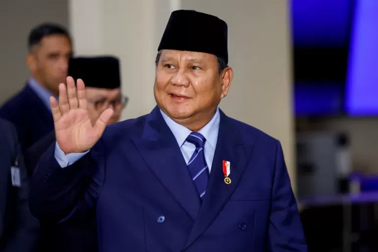 الرئيس الإندونيسي يعود إلى جاكرتا والخارجية تنفي شائعة زيارته لإسرائيل