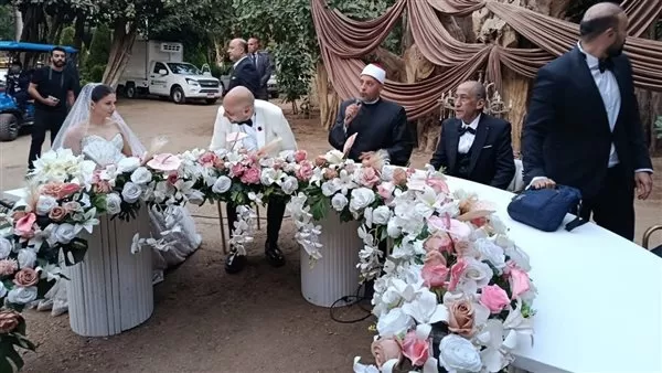 الفنان المصري حاتم صلاح يحتفل في قصر محمد علي