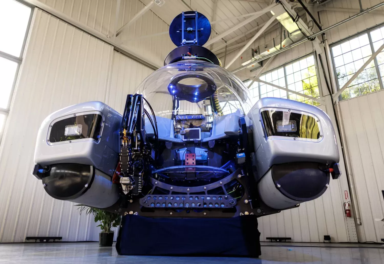 مركبة متطورة تتيح للعلماء الإقامة تحت الماء لأسابيع لإجراء أبحاث معمقة