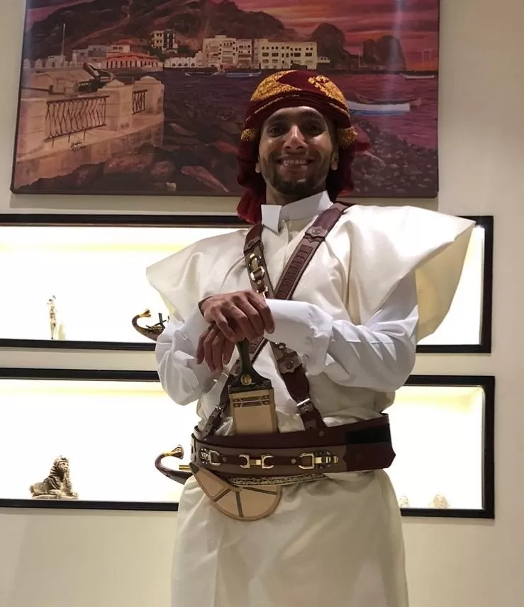 إدارة تحرير صحيفة بحر العرب تهنئ العريس محمد أمين البعداني بزفافه الميمون