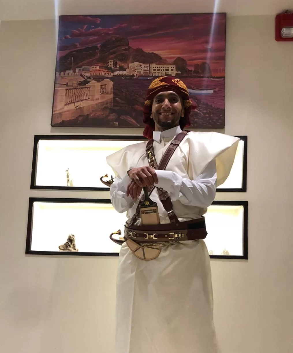 إدارة تحرير صحيفة بحر العرب تهنئ العريس محمد أمين البعداني بزفافه الميمون