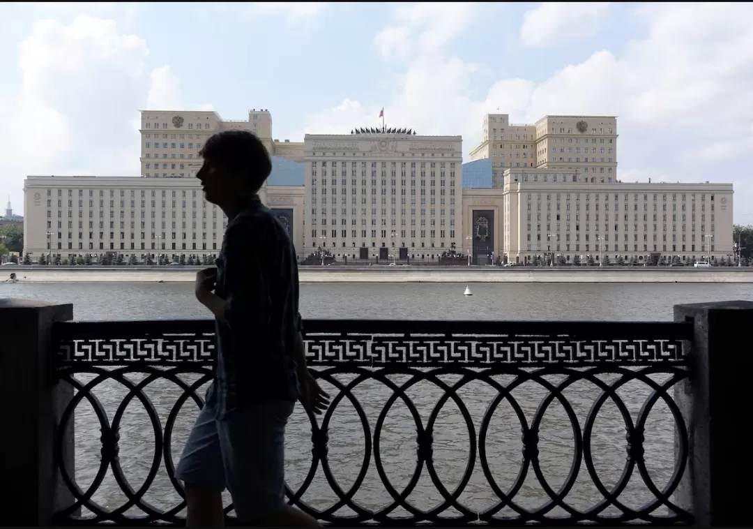 روسيا تُعلن إسقاط 235 مسيّرة أوكرانية وحريق يضرب مستودع نفط في فولجوجراد