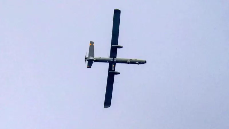 تصعيد خطير: مسيّرة إسرائيلية تقصف بلدة حولا جنوب لبنان