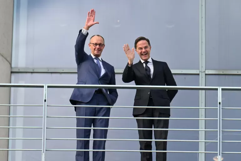 وول ستريت جورنال: أوروبا تعيد حساباتها الدفاعية في ظل التهديد الروسي