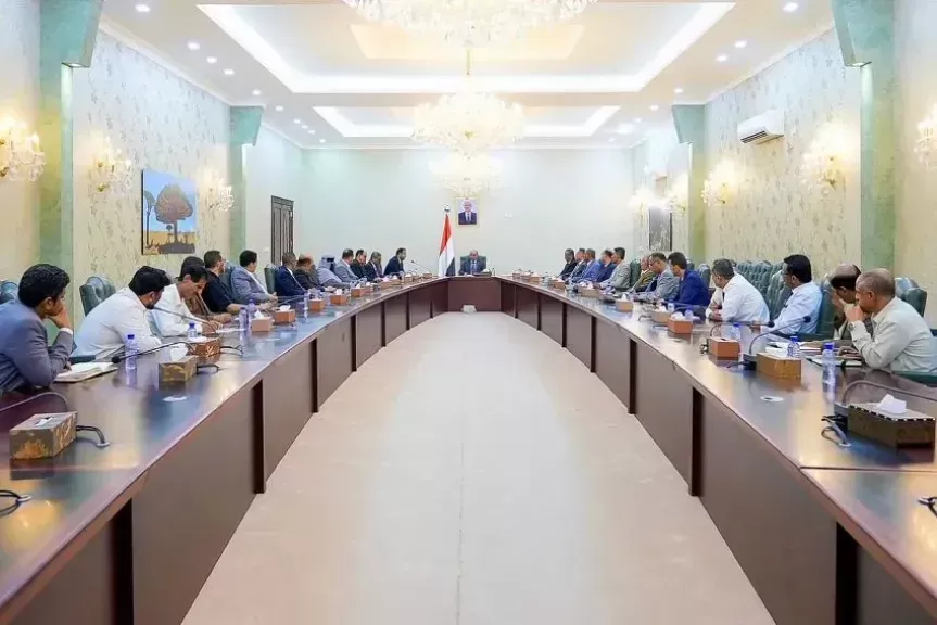 اليمن: الرئاسة توجه بإجلاء فوري للوزراء من عدن وتحذيرات من شرعنة "تمرد الانتقالي"