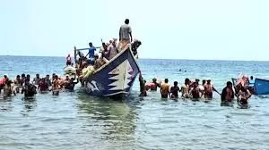 اليمن: إريتريا تفرج عن 51 صيادًا يمنيًا بعد احتجاز وتعذيب ومصادرة ممتلكاتهم