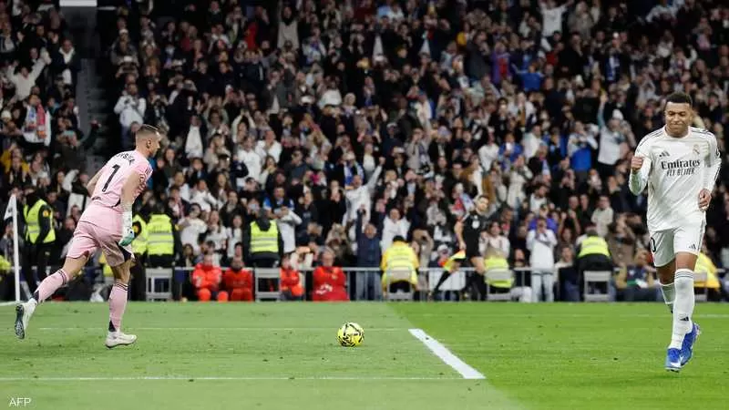 مبابي يعادل رقم رونالدو التاريخي بـ59 هدفًا في عام واحد مع ريال مدريد