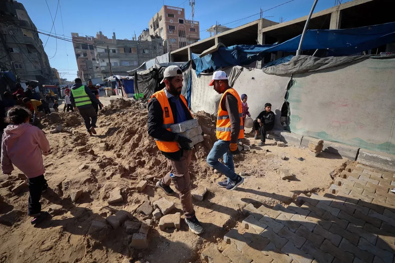 تشديد مصري على إطلاق مسار التعافي وإعادة إعمار غزة